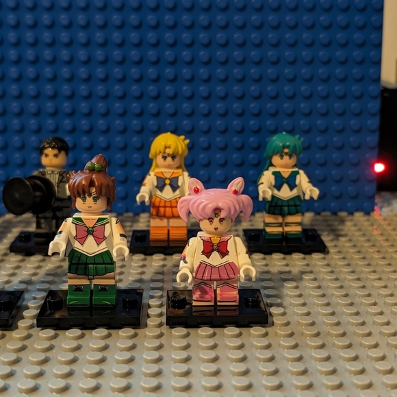 8 Minifigures- Sailor Moon Anime Series TV Show Building Block Toy Action Figure - Picture 3 of 5